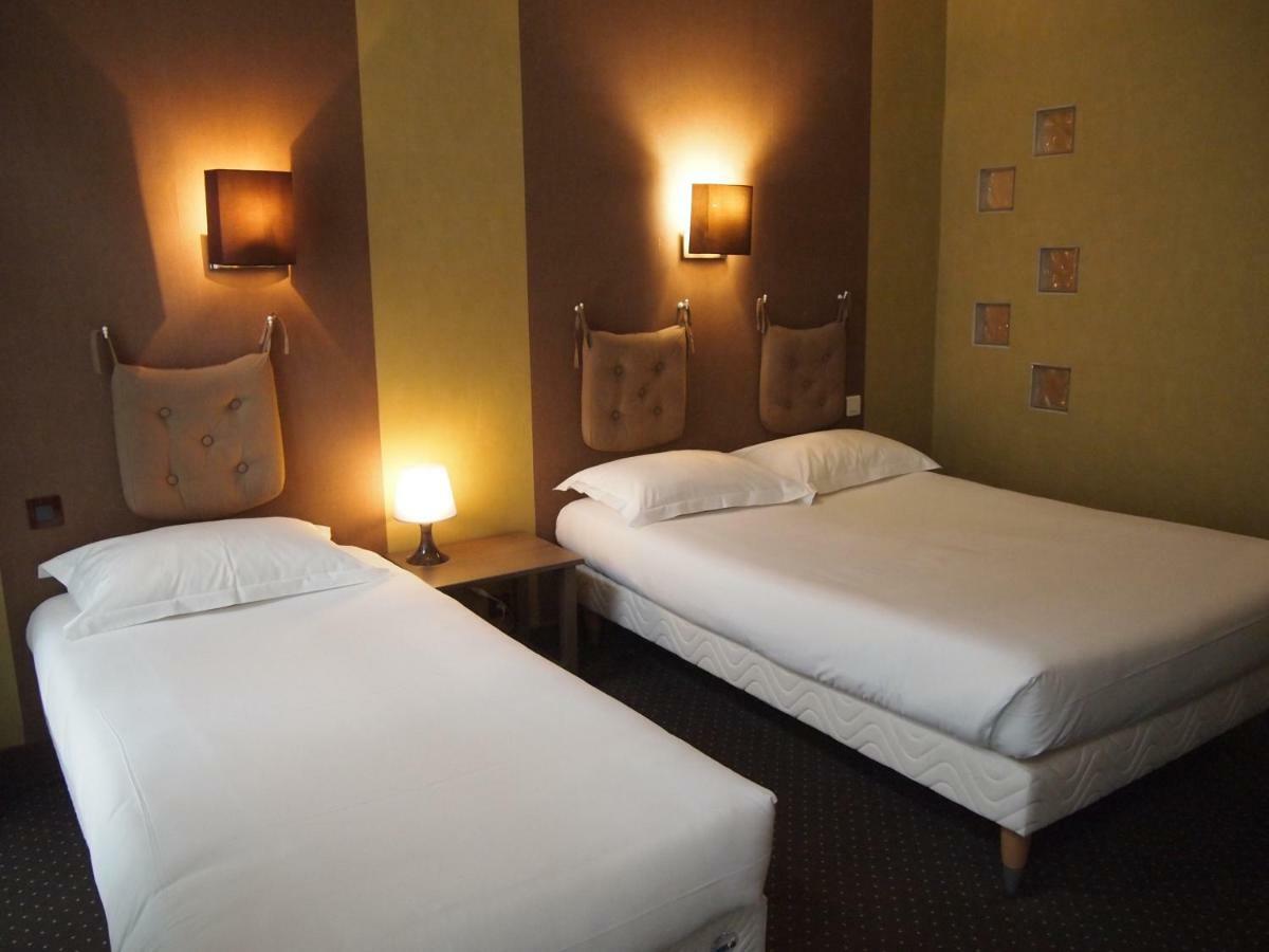 Hotel Colbert ตูร์ ภายนอก รูปภาพ