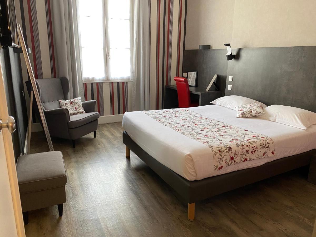 Hotel Colbert ตูร์ ภายนอก รูปภาพ