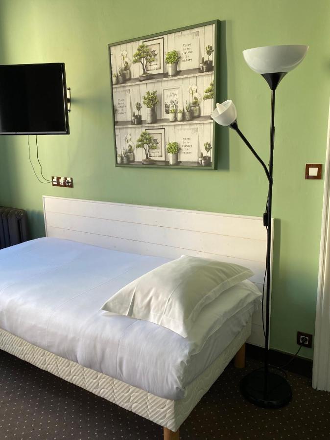 Hotel Colbert ตูร์ ภายนอก รูปภาพ